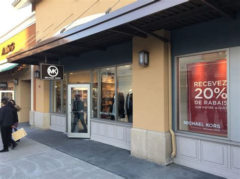 michael kors centre ville montreal|Michael Kors mirabel outlet.